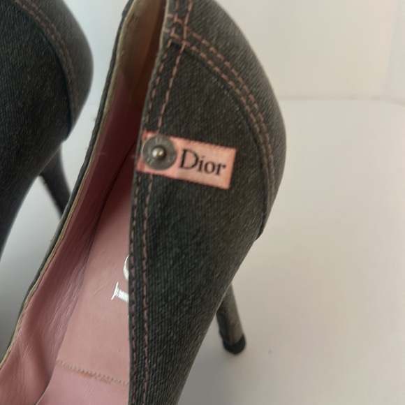 Christian Dior Denim Gray/Blue and Pink Pointy Toe Pumps Size 40, 4” heel - Picture 10 of 12